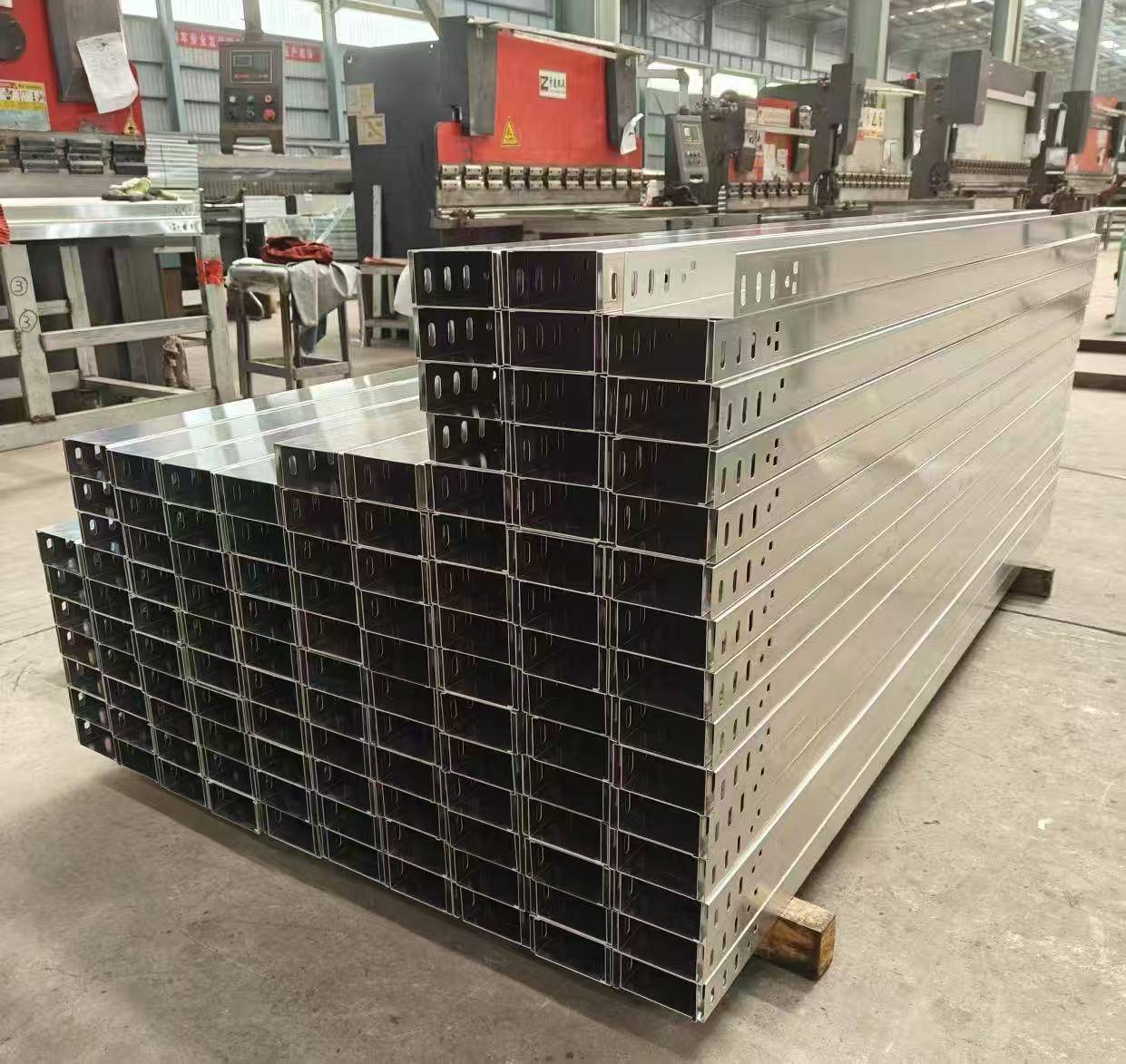 德升電纜橋架 專注技術(shù)匠心，精鑄鋁合金橋架行業(yè)品質(zhì)標(biāo)桿
